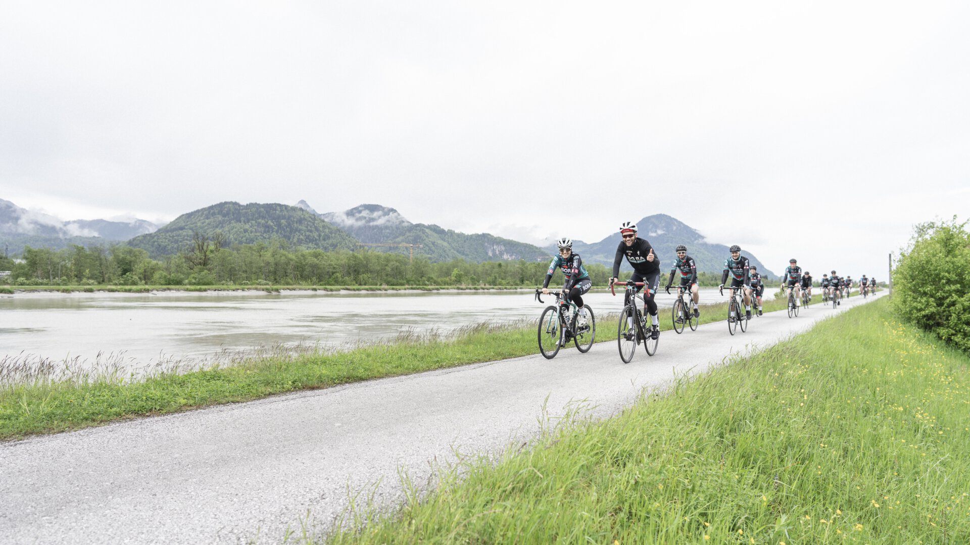 Keine BORA-Produkte sichtbar, daher kein passender ALT-Text möglich.
